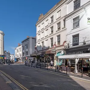 Charming Luxury 3bed In A Prime Location By Sharphaus Short Lets & Serviced Management Apartment Brighton